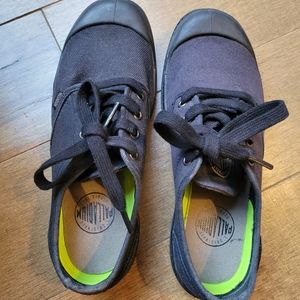 COPY - Women's size 7.5 Palladium sneakers